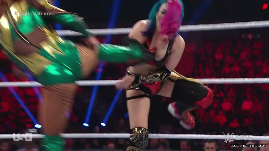 WWE_RAW_4th_July_2022_720p_WEBRip_h264_mp4_008080931.jpg