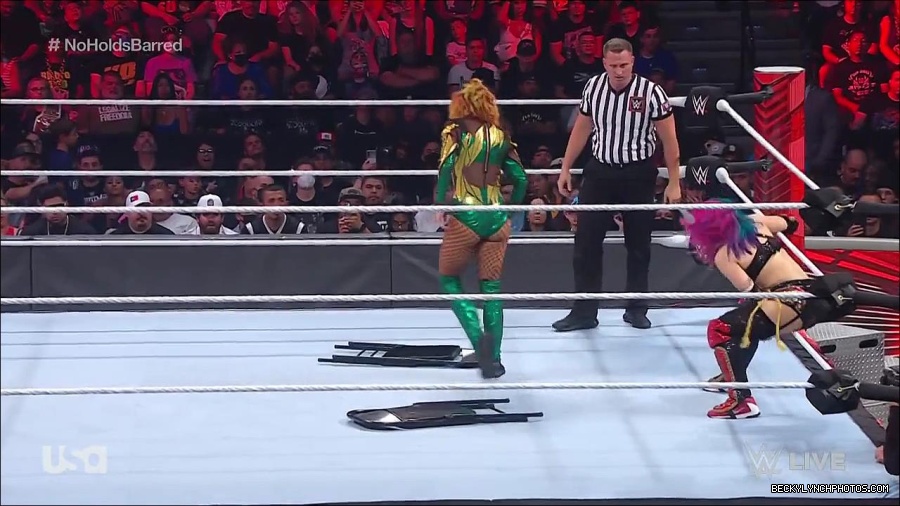 WWE_RAW_4th_July_2022_720p_WEBRip_h264_mp4_008082133.jpg