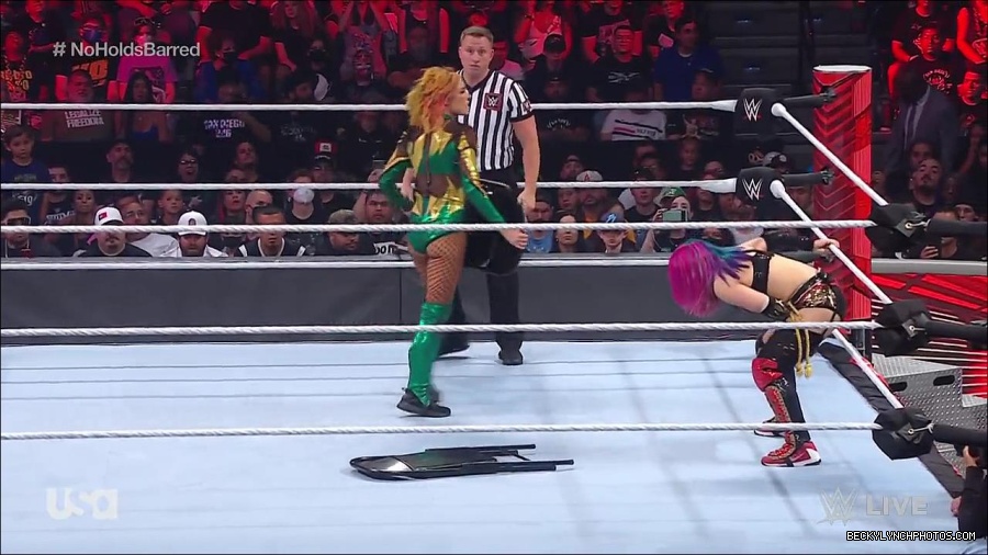 WWE_RAW_4th_July_2022_720p_WEBRip_h264_mp4_008084535.jpg