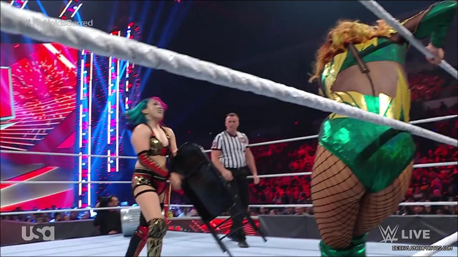 WWE_RAW_4th_July_2022_720p_WEBRip_h264_mp4_008106957.jpg