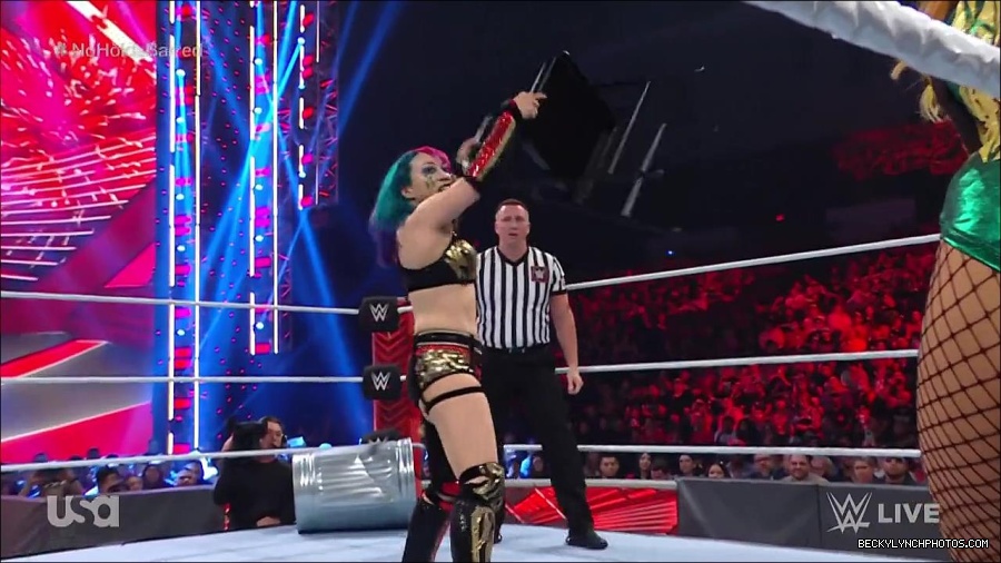 WWE_RAW_4th_July_2022_720p_WEBRip_h264_mp4_008108159.jpg