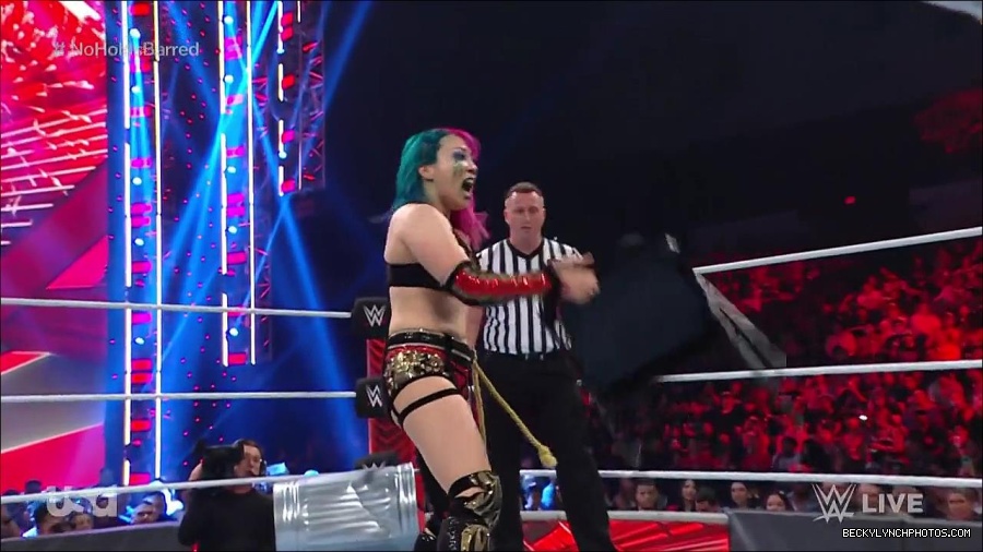 WWE_RAW_4th_July_2022_720p_WEBRip_h264_mp4_008108559.jpg