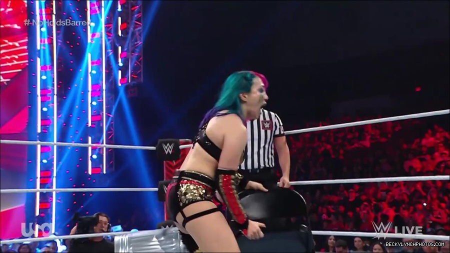 WWE_RAW_4th_July_2022_720p_WEBRip_h264_mp4_008108959.jpg