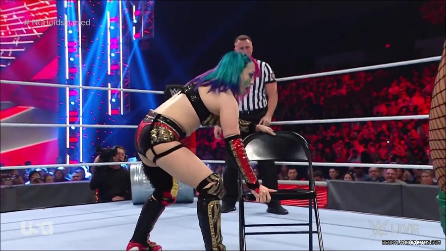 WWE_RAW_4th_July_2022_720p_WEBRip_h264_mp4_008110161.jpg