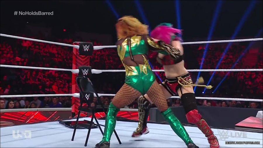 WWE_RAW_4th_July_2022_720p_WEBRip_h264_mp4_008117368.jpg