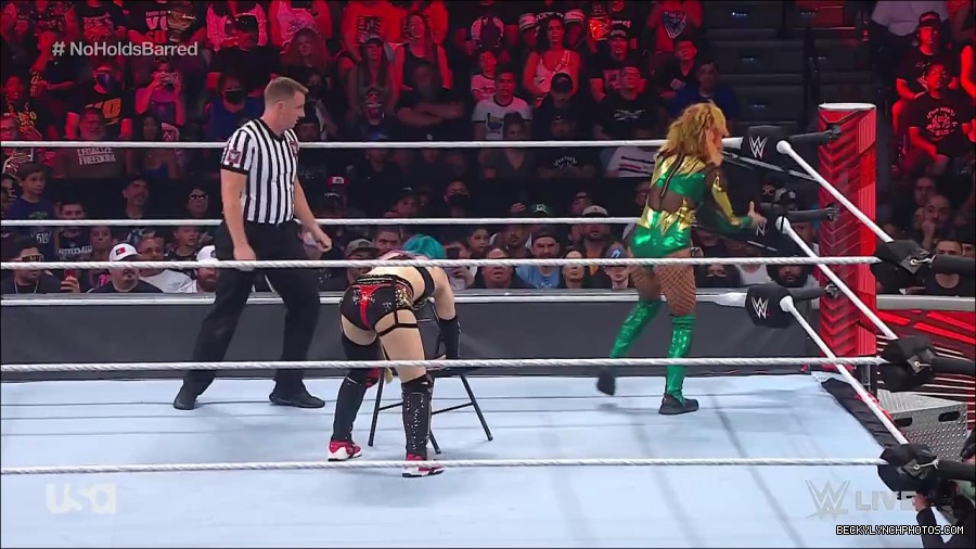 WWE_RAW_4th_July_2022_720p_WEBRip_h264_mp4_008120971.jpg