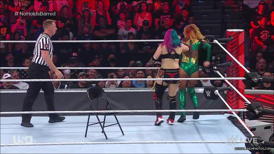 WWE_RAW_4th_July_2022_720p_WEBRip_h264_mp4_008124575.jpg