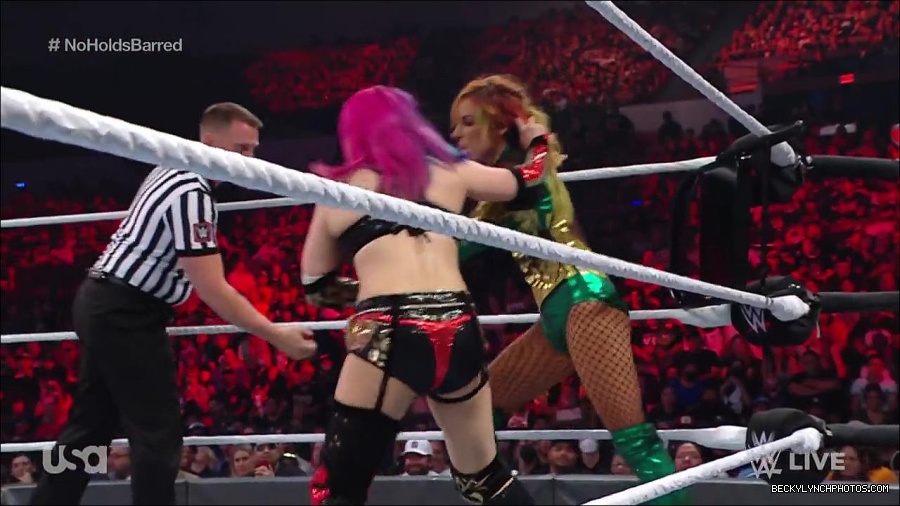 WWE_RAW_4th_July_2022_720p_WEBRip_h264_mp4_008125776.jpg
