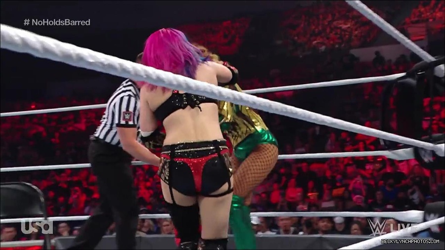 WWE_RAW_4th_July_2022_720p_WEBRip_h264_mp4_008126177.jpg