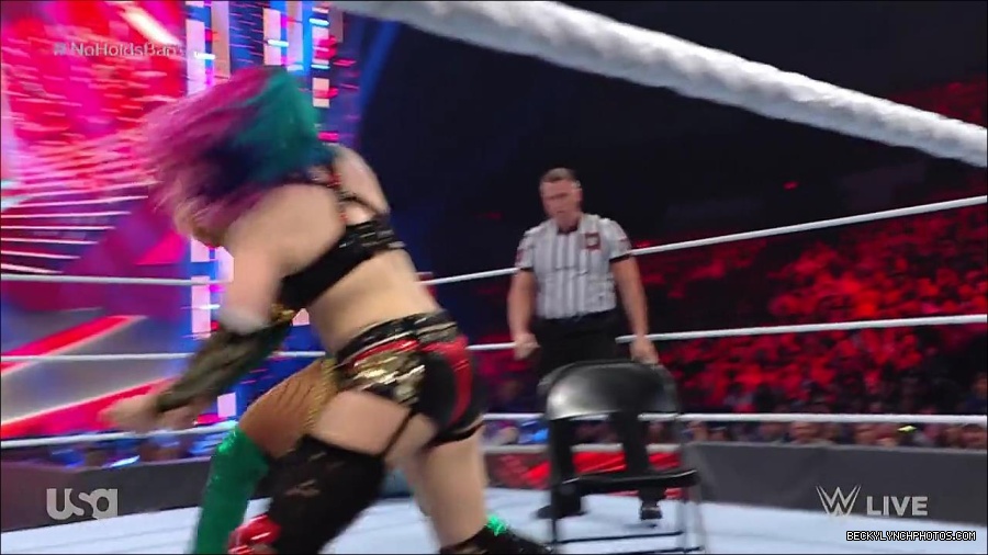 WWE_RAW_4th_July_2022_720p_WEBRip_h264_mp4_008127378.jpg