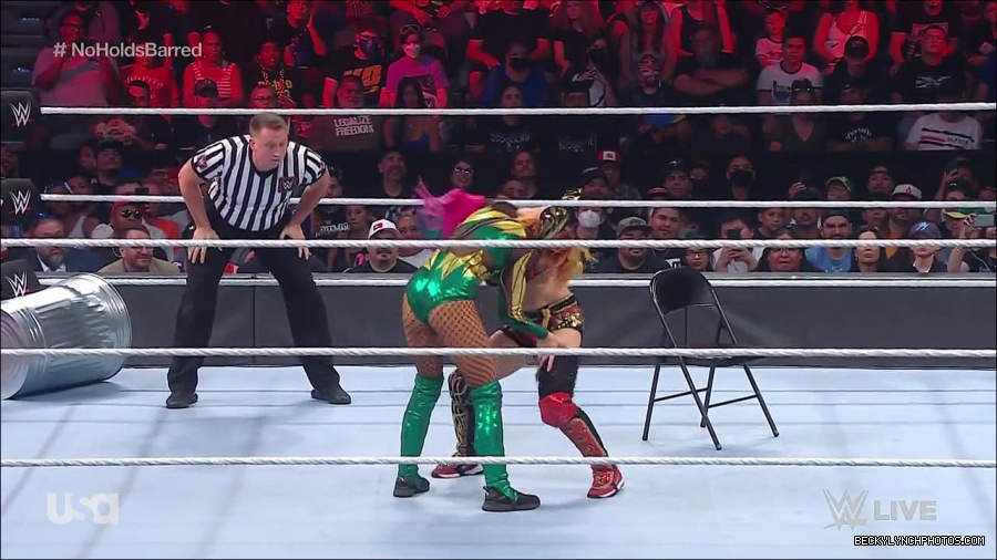 WWE_RAW_4th_July_2022_720p_WEBRip_h264_mp4_008129780.jpg