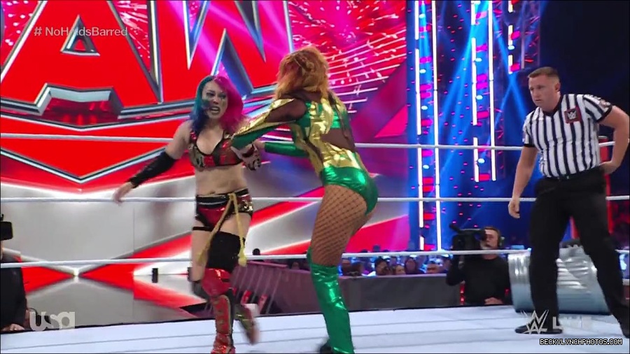 WWE_RAW_4th_July_2022_720p_WEBRip_h264_mp4_008133784.jpg