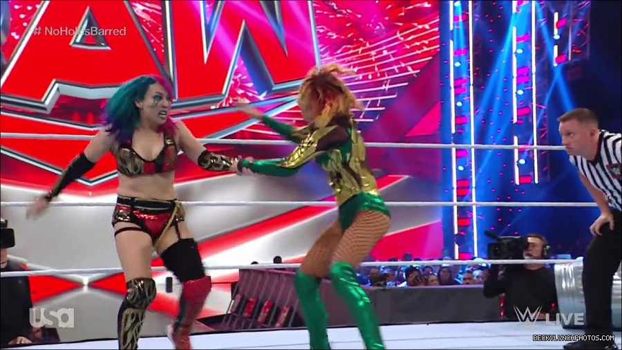 WWE_RAW_4th_July_2022_720p_WEBRip_h264_mp4_008134585.jpg