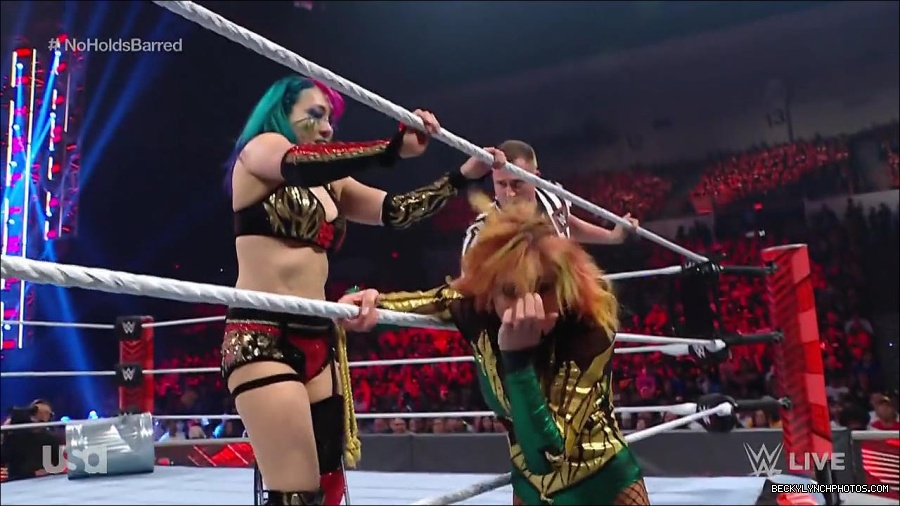 WWE_RAW_4th_July_2022_720p_WEBRip_h264_mp4_008147798.jpg