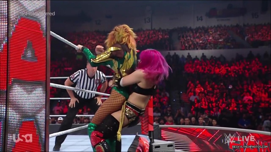 WWE_RAW_4th_July_2022_720p_WEBRip_h264_mp4_008157408.jpg