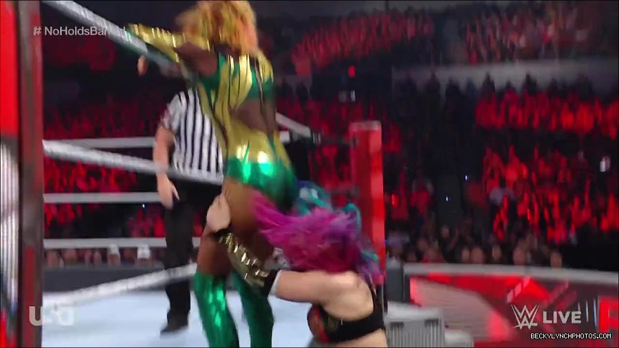 WWE_RAW_4th_July_2022_720p_WEBRip_h264_mp4_008160611.jpg