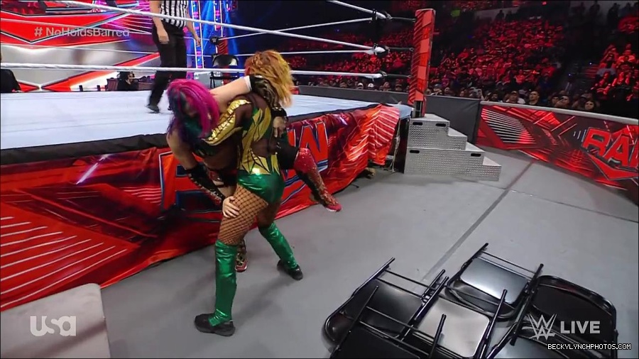 WWE_RAW_4th_July_2022_720p_WEBRip_h264_mp4_008172223.jpg