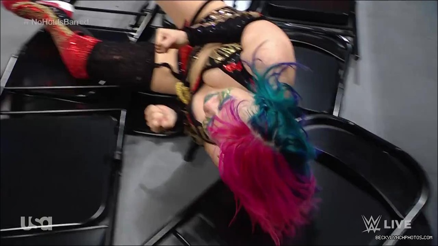 WWE_RAW_4th_July_2022_720p_WEBRip_h264_mp4_008175025.jpg
