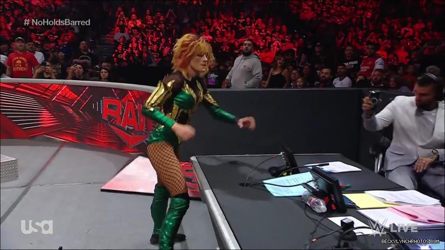 WWE_RAW_4th_July_2022_720p_WEBRip_h264_mp4_008179430.jpg