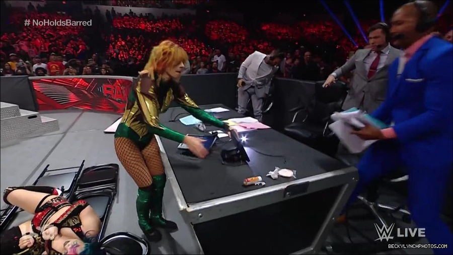WWE_RAW_4th_July_2022_720p_WEBRip_h264_mp4_008182233.jpg