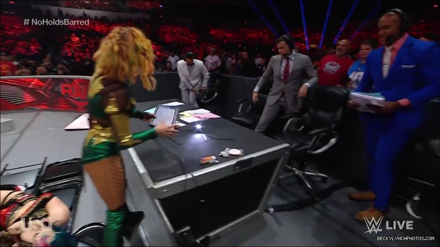 WWE_RAW_4th_July_2022_720p_WEBRip_h264_mp4_008183434.jpg