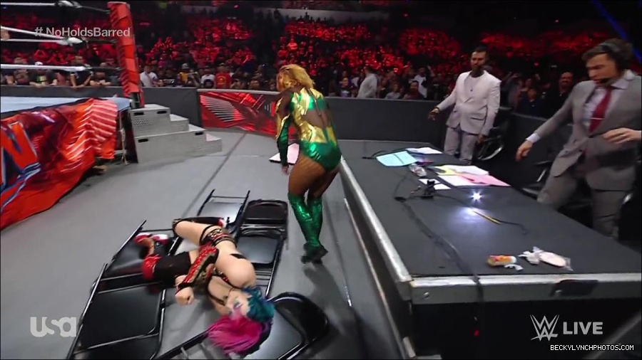 WWE_RAW_4th_July_2022_720p_WEBRip_h264_mp4_008185836.jpg