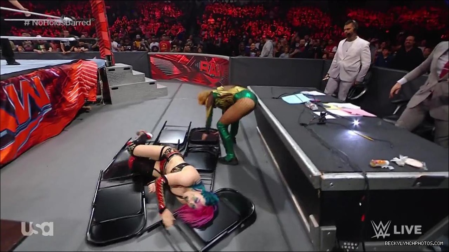 WWE_RAW_4th_July_2022_720p_WEBRip_h264_mp4_008186237.jpg