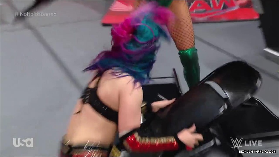 WWE_RAW_4th_July_2022_720p_WEBRip_h264_mp4_008191842.jpg