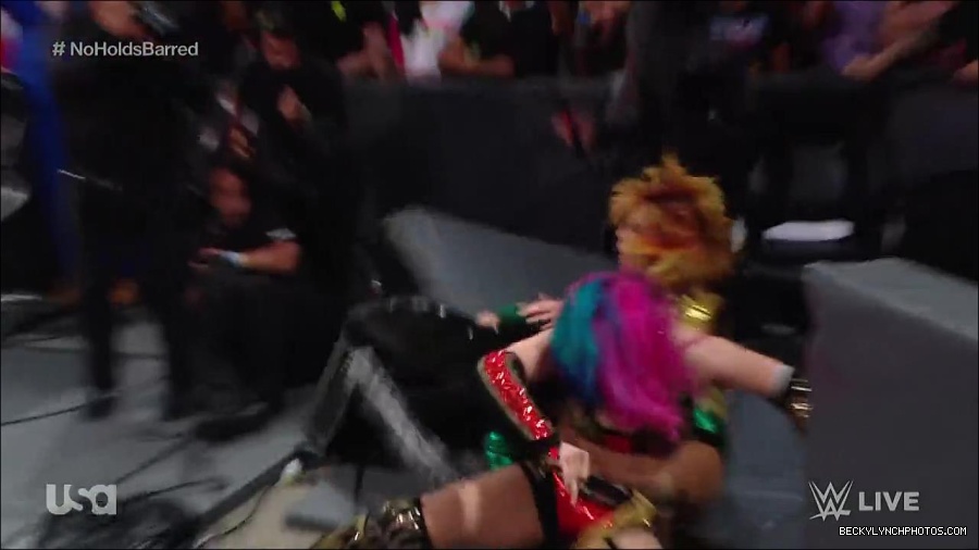 WWE_RAW_4th_July_2022_720p_WEBRip_h264_mp4_008203854.jpg