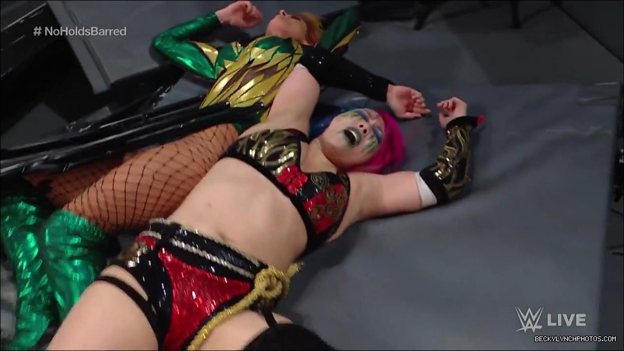 WWE_RAW_4th_July_2022_720p_WEBRip_h264_mp4_008205856.jpg