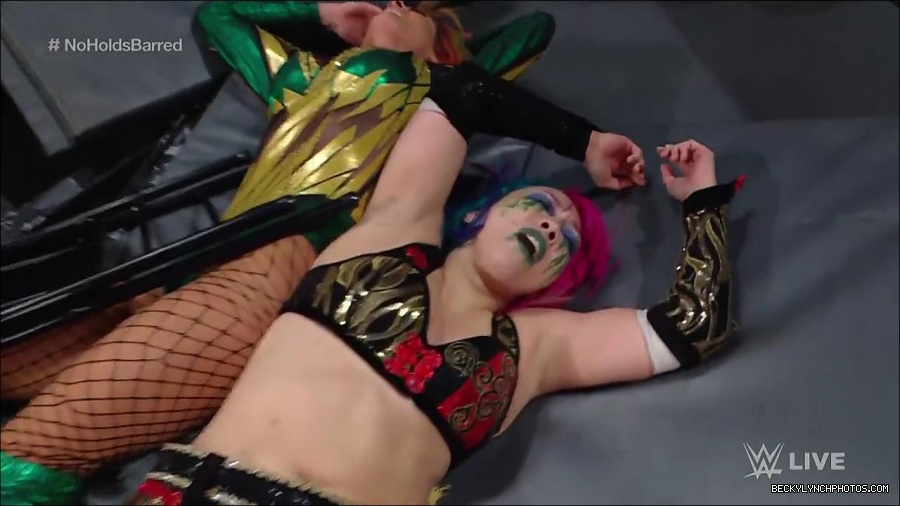 WWE_RAW_4th_July_2022_720p_WEBRip_h264_mp4_008206257.jpg