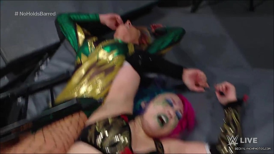 WWE_RAW_4th_July_2022_720p_WEBRip_h264_mp4_008206657.jpg