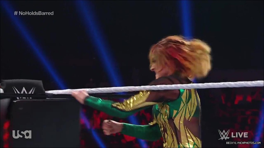 WWE_RAW_4th_July_2022_720p_WEBRip_h264_mp4_008415564.jpg