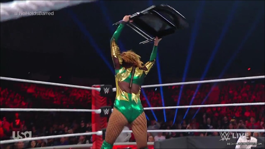 WWE_RAW_4th_July_2022_720p_WEBRip_h264_mp4_008426375.jpg