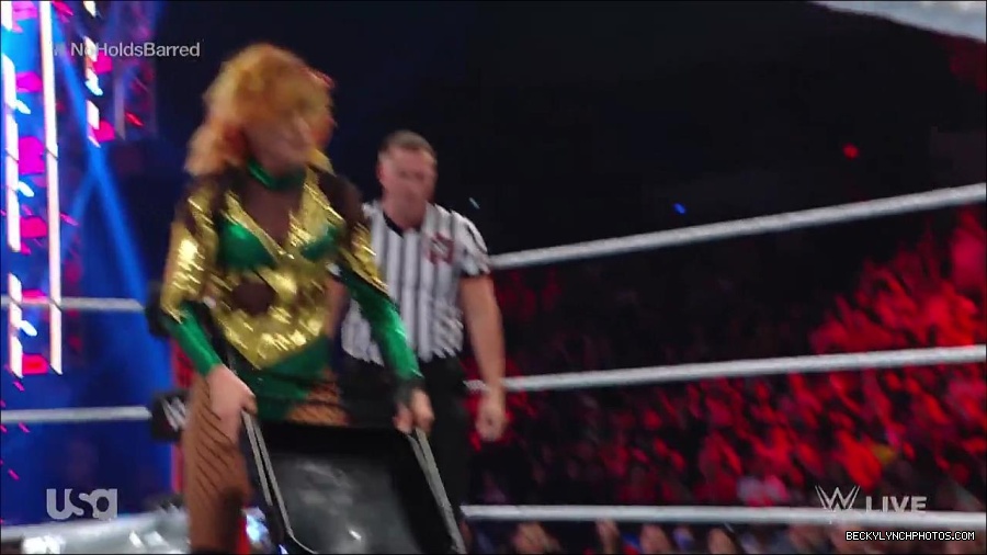 WWE_RAW_4th_July_2022_720p_WEBRip_h264_mp4_008428377.jpg