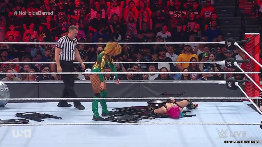 WWE_RAW_4th_July_2022_720p_WEBRip_h264_mp4_008429578.jpg