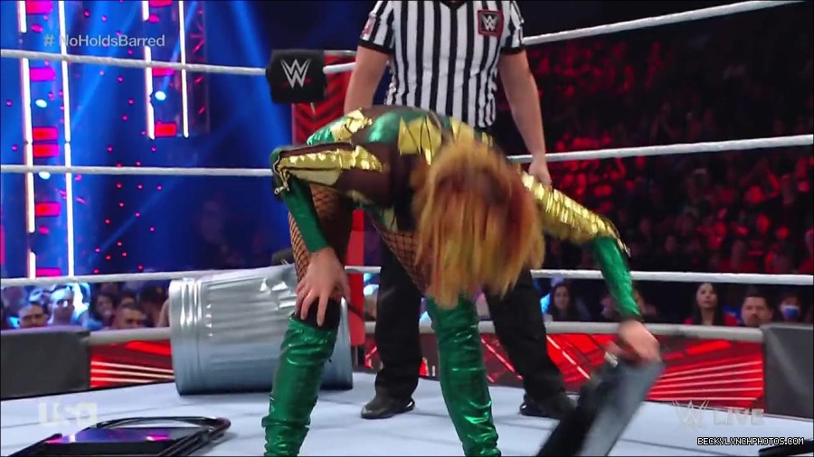 WWE_RAW_4th_July_2022_720p_WEBRip_h264_mp4_008430379.jpg