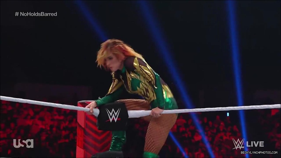WWE_RAW_4th_July_2022_720p_WEBRip_h264_mp4_008436785.jpg