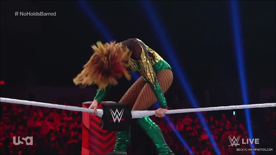 WWE_RAW_4th_July_2022_720p_WEBRip_h264_mp4_008437185.jpg