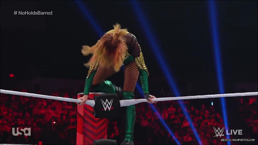 WWE_RAW_4th_July_2022_720p_WEBRip_h264_mp4_008437986.jpg