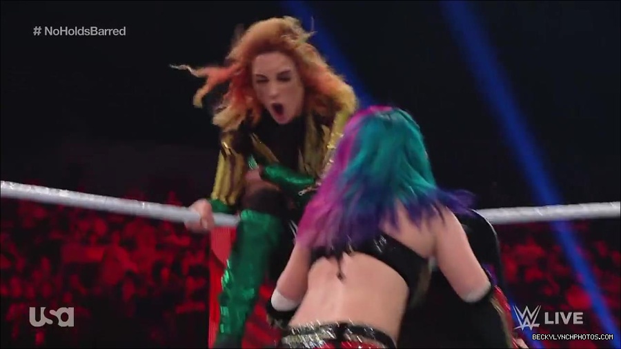 WWE_RAW_4th_July_2022_720p_WEBRip_h264_mp4_008441189.jpg