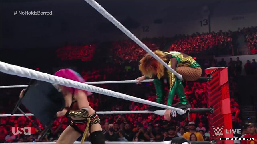 WWE_RAW_4th_July_2022_720p_WEBRip_h264_mp4_008443191.jpg