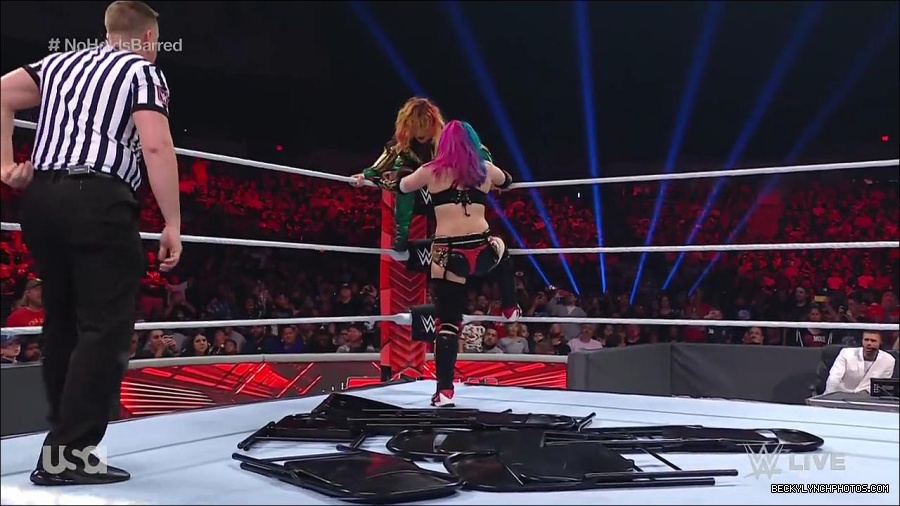 WWE_RAW_4th_July_2022_720p_WEBRip_h264_mp4_008453602.jpg
