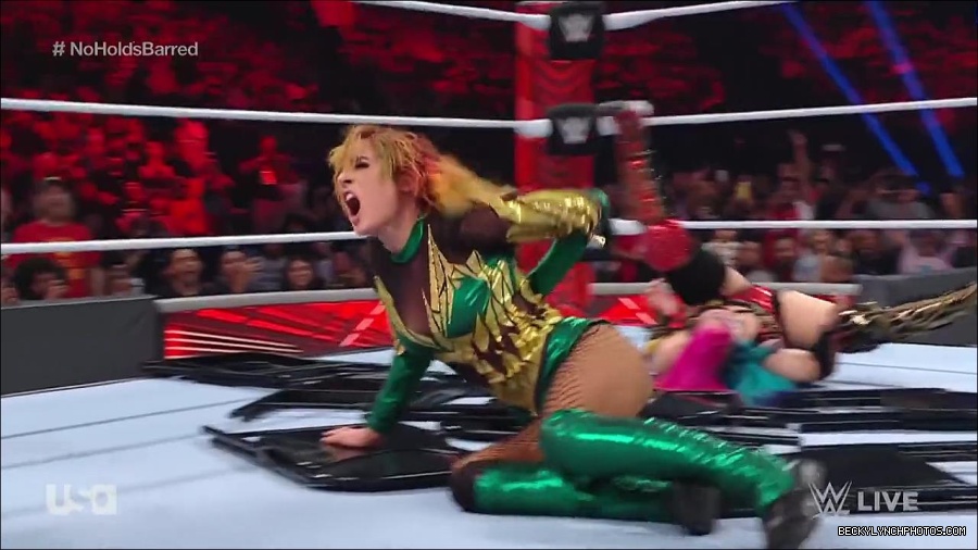WWE_RAW_4th_July_2022_720p_WEBRip_h264_mp4_008465213.jpg