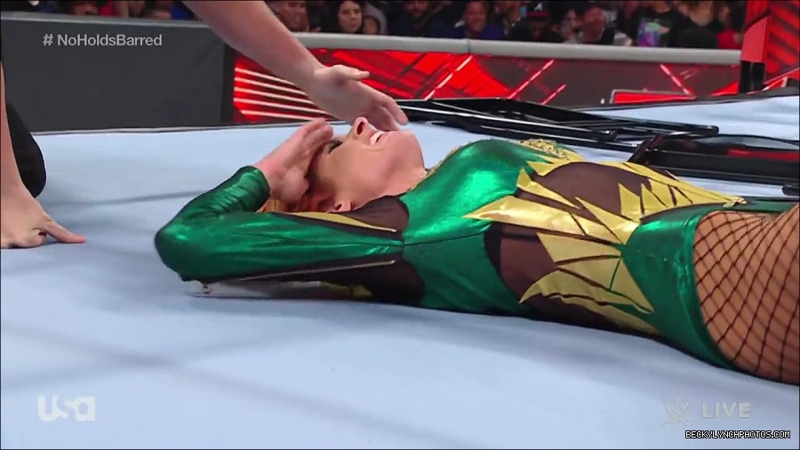 WWE_RAW_4th_July_2022_720p_WEBRip_h264_mp4_008470018.jpg