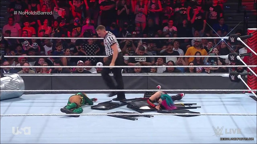 WWE_RAW_4th_July_2022_720p_WEBRip_h264_mp4_008474823.jpg