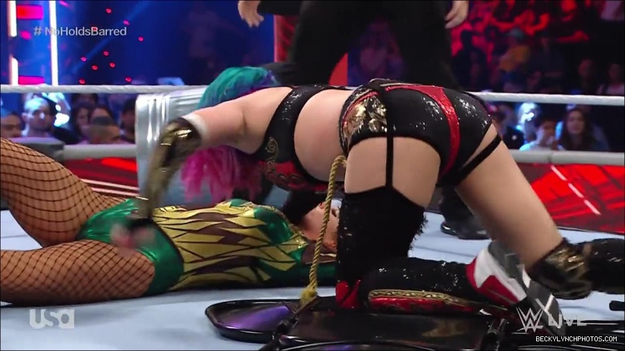 WWE_RAW_4th_July_2022_720p_WEBRip_h264_mp4_008478827.jpg