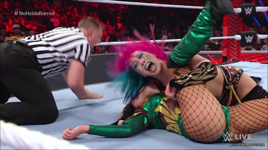 WWE_RAW_4th_July_2022_720p_WEBRip_h264_mp4_008480429.jpg