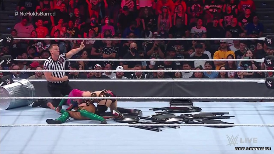 WWE_RAW_4th_July_2022_720p_WEBRip_h264_mp4_008482831.jpg