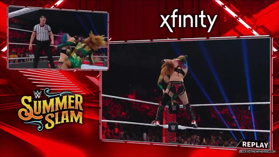WWE_RAW_4th_July_2022_720p_WEBRip_h264_mp4_008492841.jpg